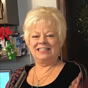 Meet your Posher, Brenda